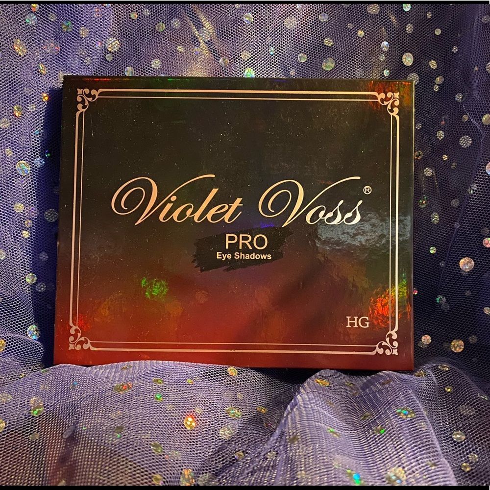 Violet Voss Pro eye shadow palette Holy Grail